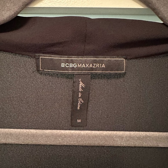 BCBG MAXAZRIA Sleeveless Top - Picture 2 of 4